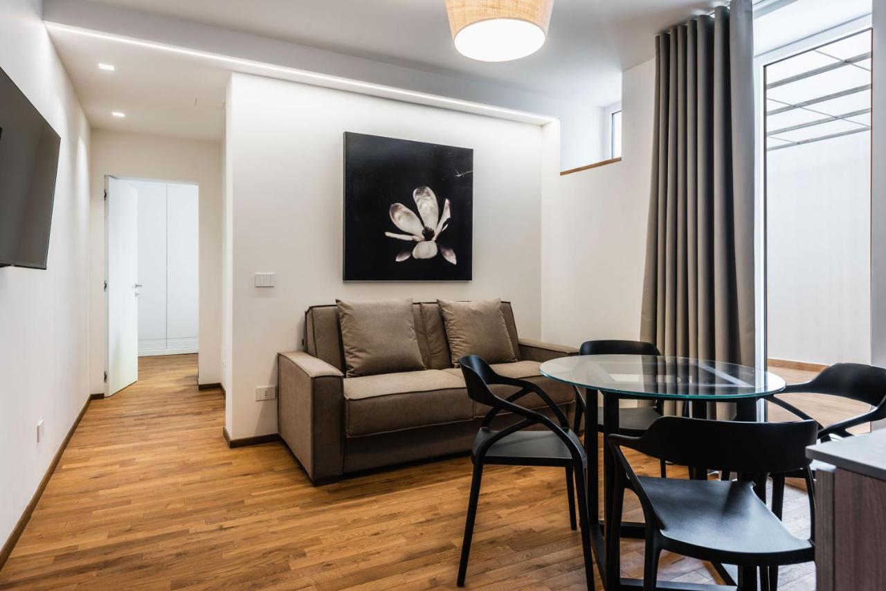 Ferrini Home - Firenze 70 Catania Bagian luar foto